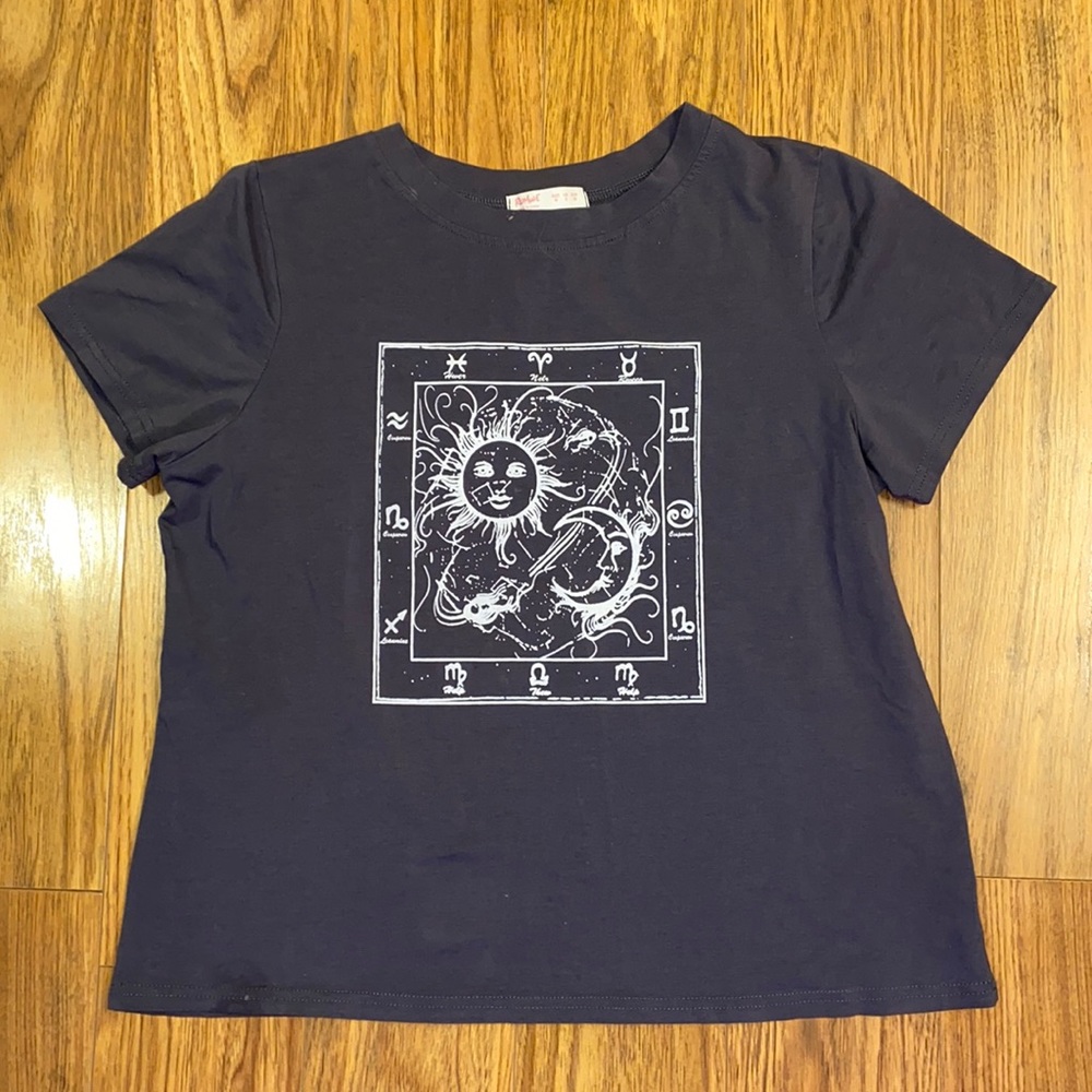 Short sleeve shirt